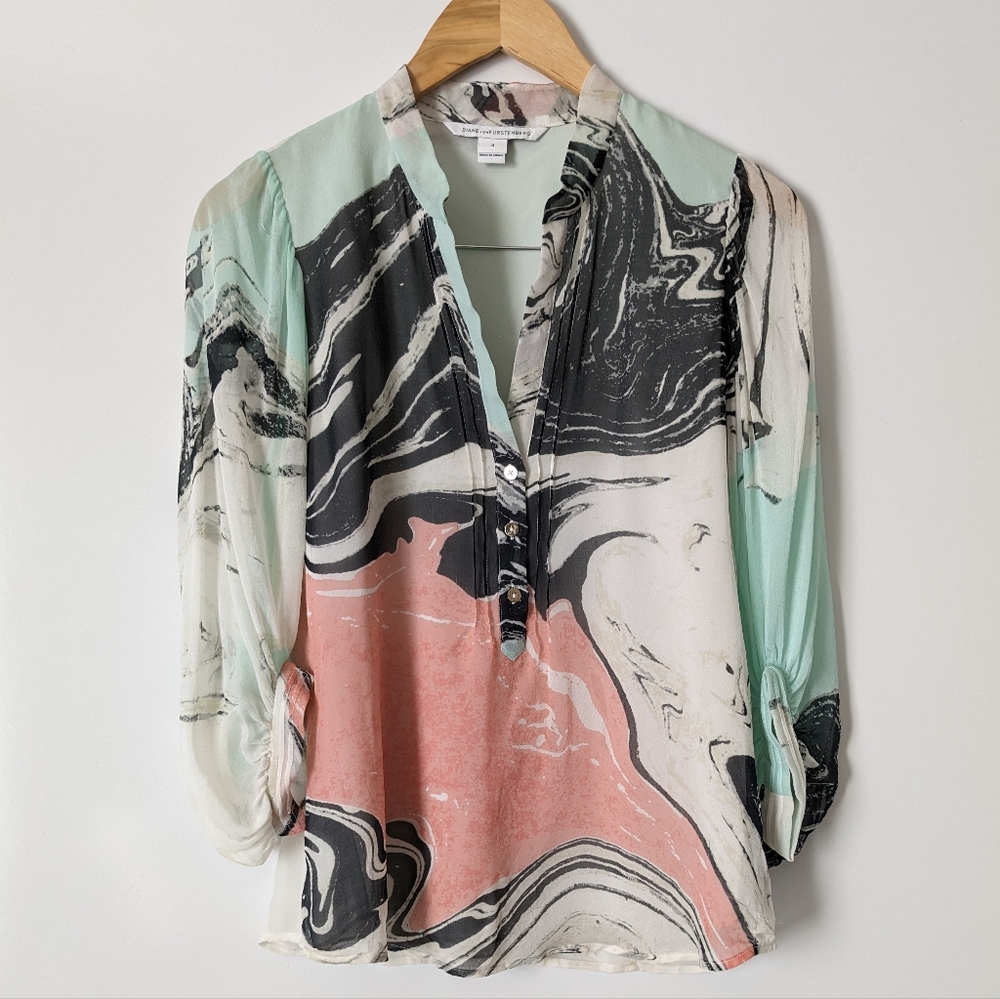 DVF 100% Silk Syrah Spring Marble Blouse Top Size 4